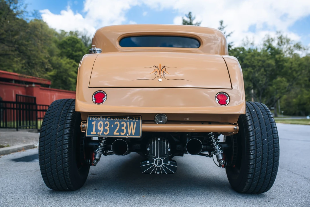 Ford Hot Rod - Image 16 of 31