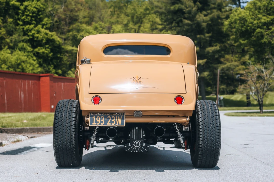 Ford Hot Rod - Image 15 of 31
