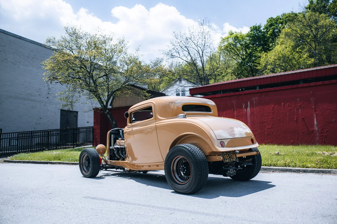 Ford Hot Rod - Image 14 of 31