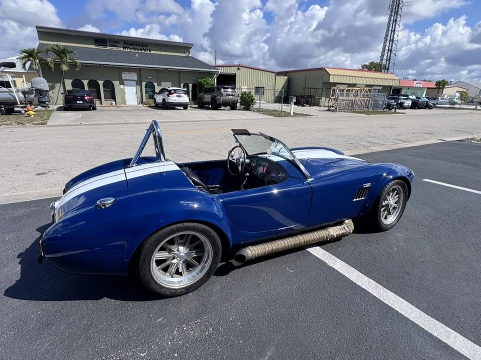 Shelby Cobra Replica - Image 6 of 31