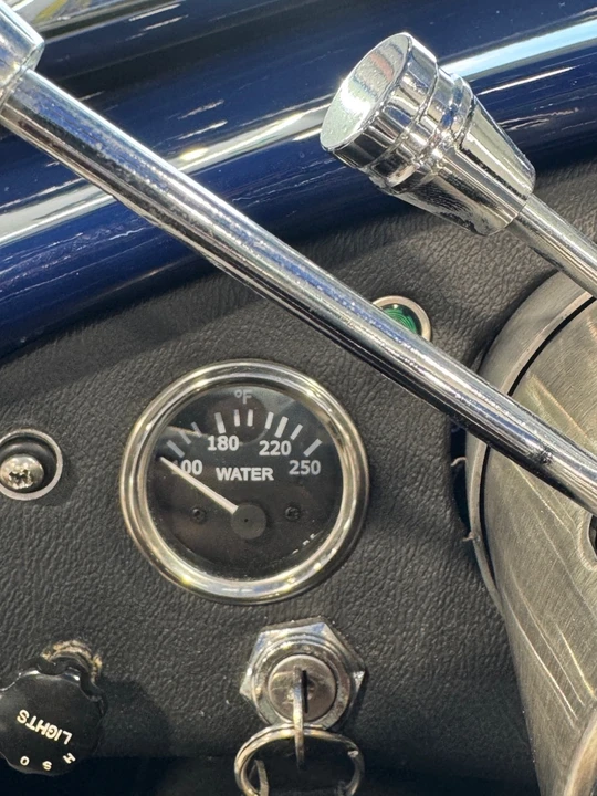Shelby Cobra Replica - Image 30 of 31