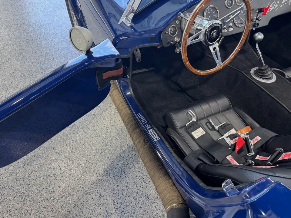 Shelby Cobra Replica - Image 21 of 31