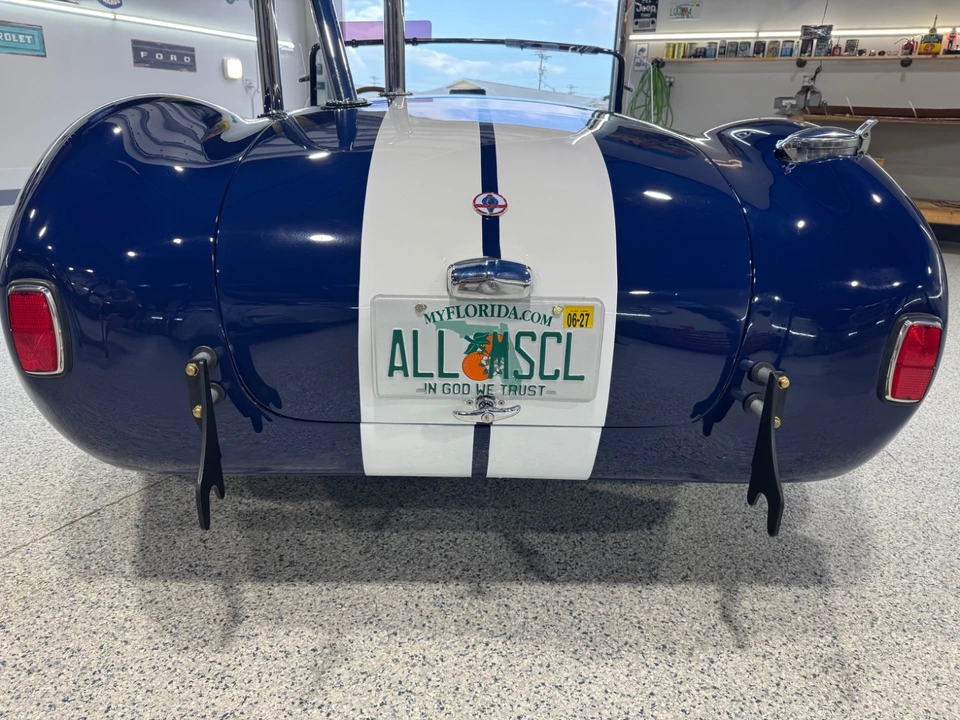 Shelby Cobra Replica - Image 9 of 31