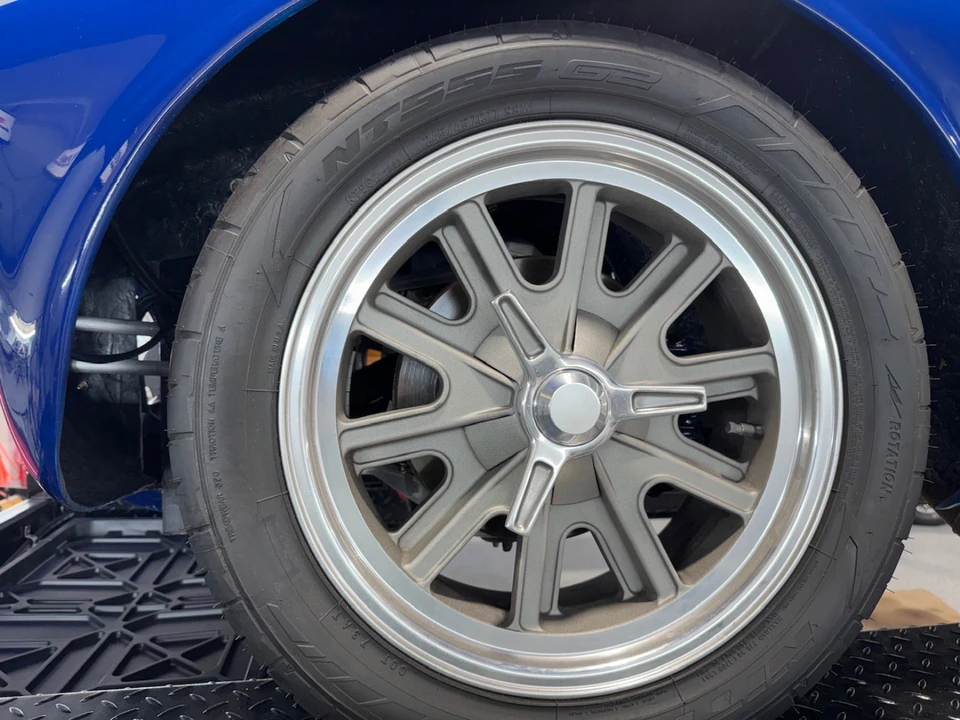 Shelby Cobra Replica - Image 17 of 31
