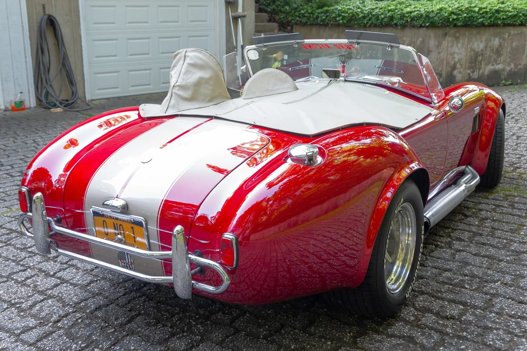 Shelby Cobra Replica - Image 17 of 31