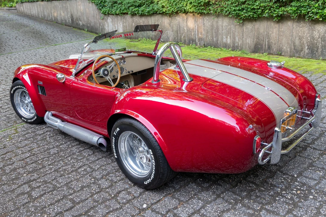 Shelby Cobra Replica - Image 9 of 31