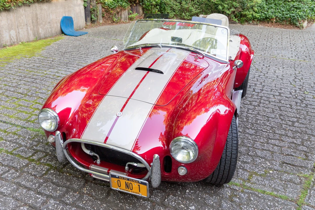 Shelby Cobra Replica - Image 11 of 31