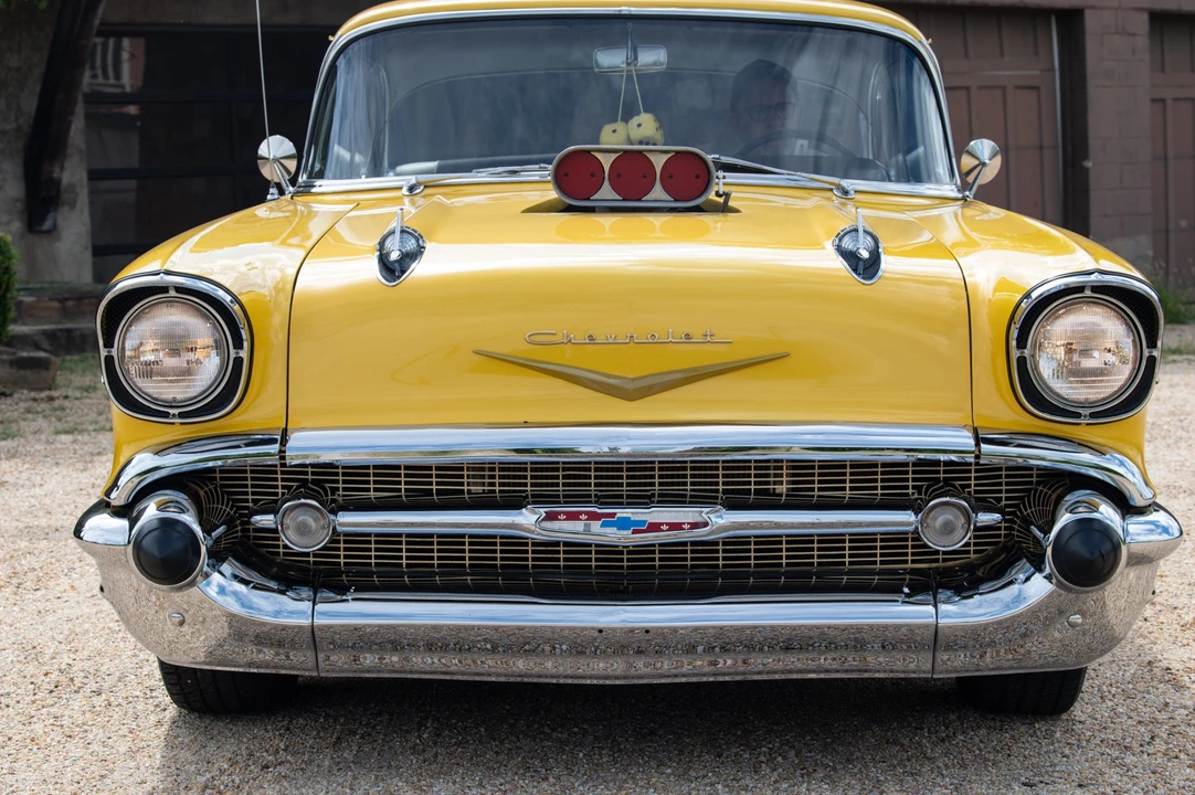1957 Chevrolet Tri-Five Bel Air 2-Door Hardtop & Coupe - Image 4 of 31
