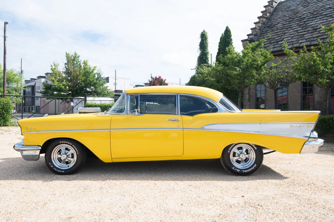 1957 Chevrolet Tri-Five Bel Air 2-Door Hardtop & Coupe - Image 10 of 31