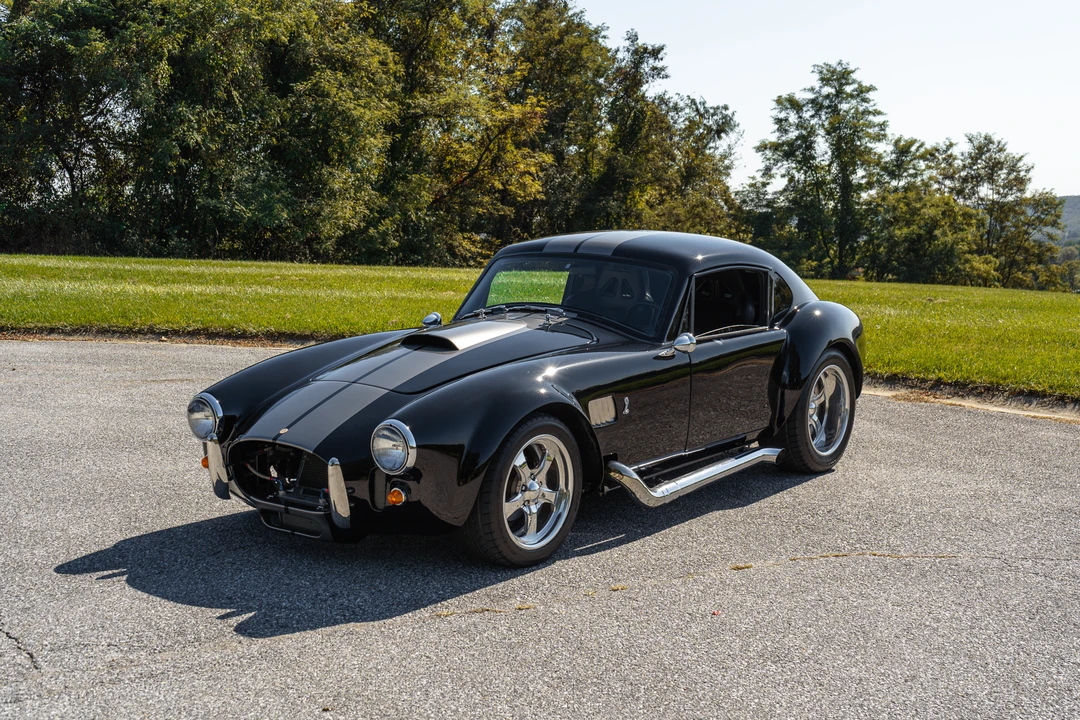 Shelby Cobra Replica - Image 4 of 31