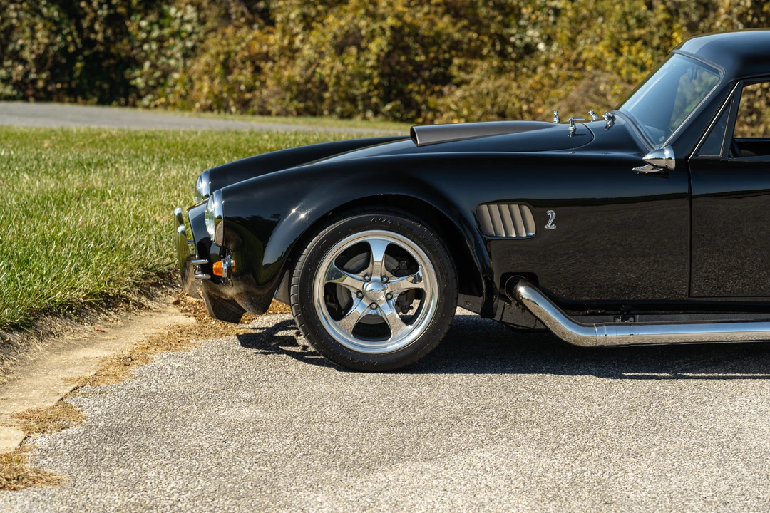 Shelby Cobra Replica - Image 27 of 31