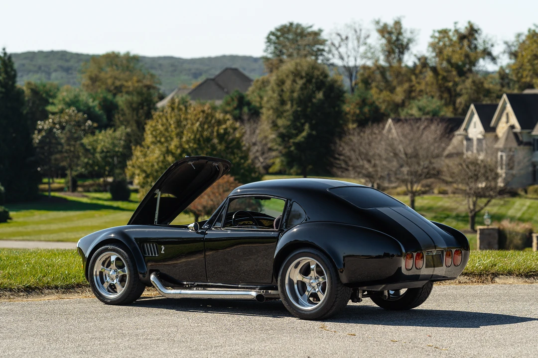 Shelby Cobra Replica - Image 7 of 31