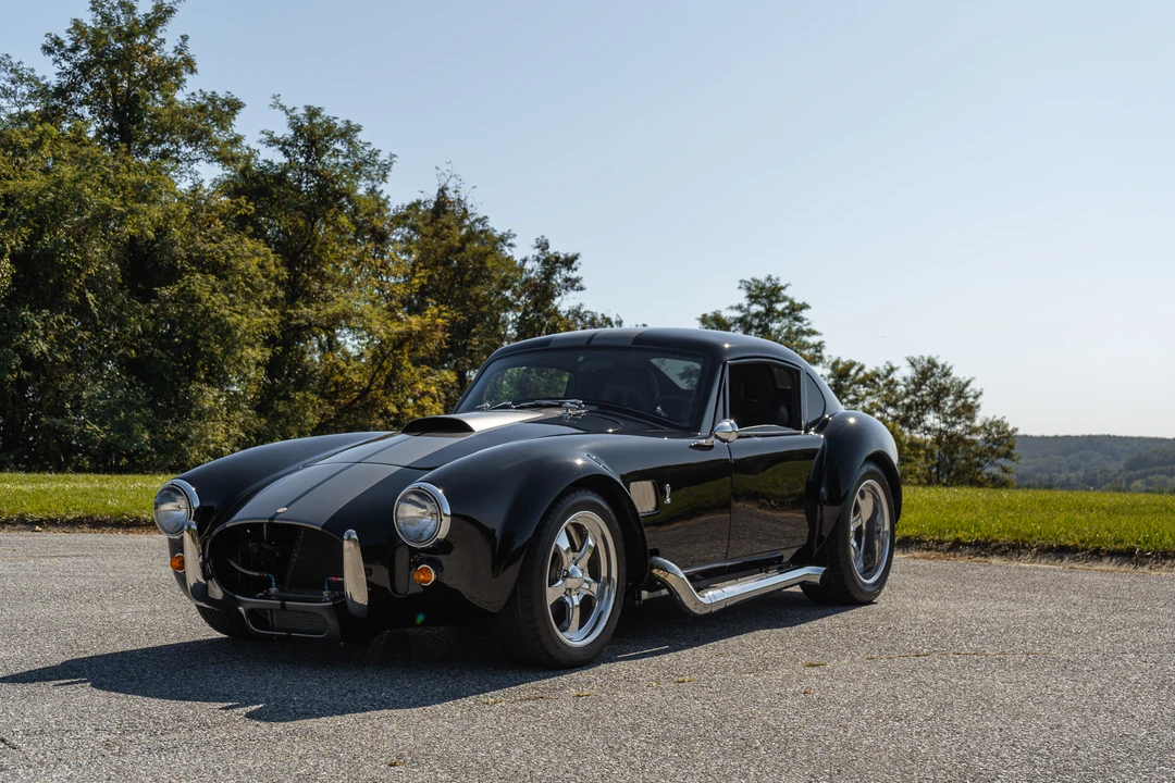 Shelby Cobra Replica - Image 2 of 31