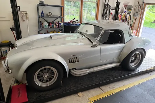 2001 Superformance MKIII Cobra Replica