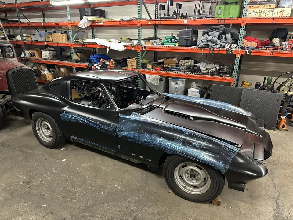 1966 Chevrolet Corvette C2 - Image 2 of 31
