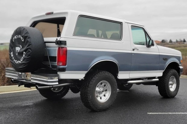 1993 Ford Bronco 5th Gen - Image 2 of 7