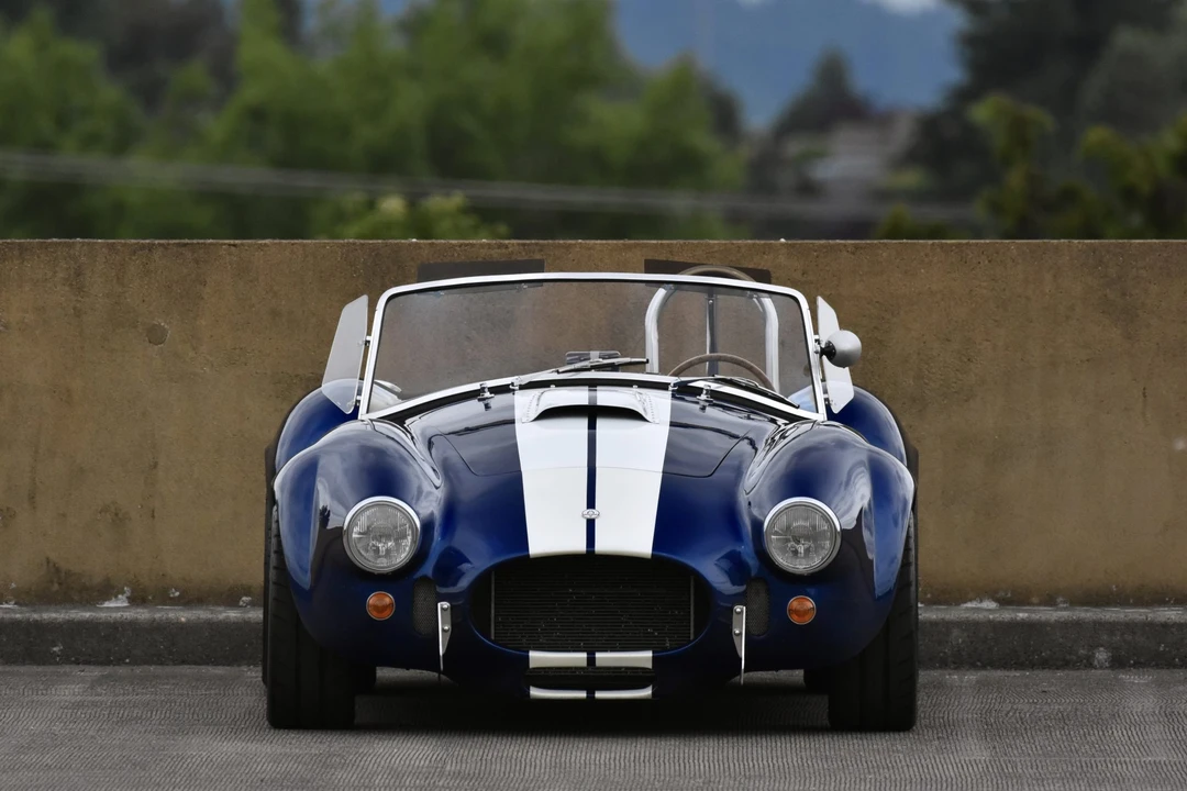 Shelby Cobra Replica - Image 9 of 31