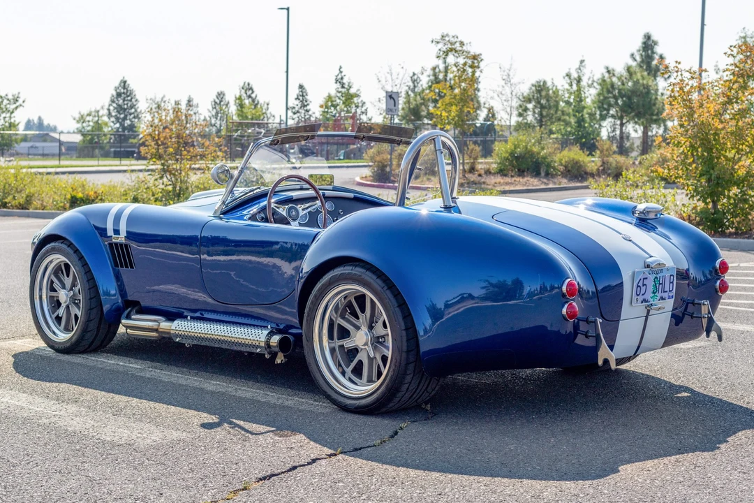 Shelby Cobra Replica - Image 4 of 31