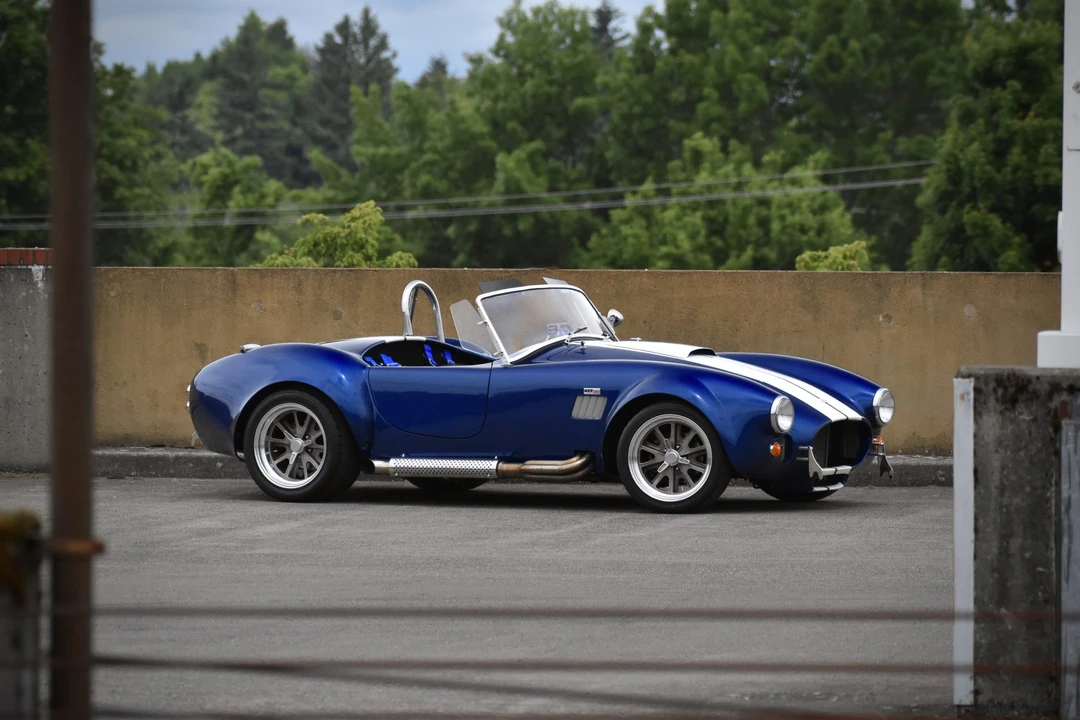 Shelby Cobra Replica - Image 12 of 31