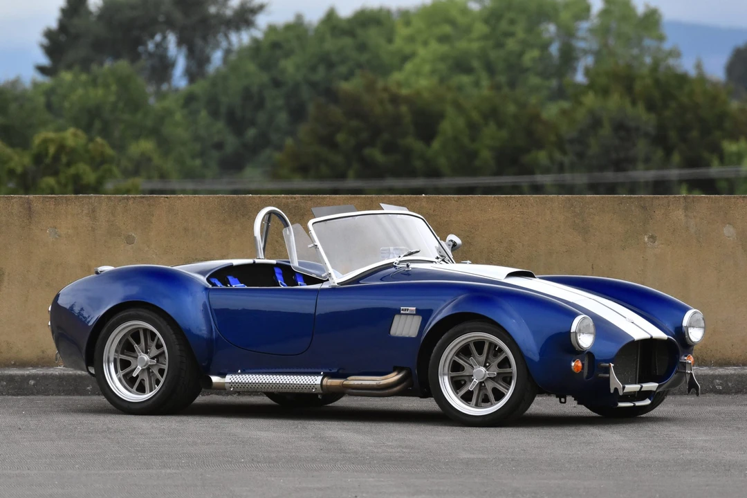 Shelby Cobra Replica - Image 14 of 31