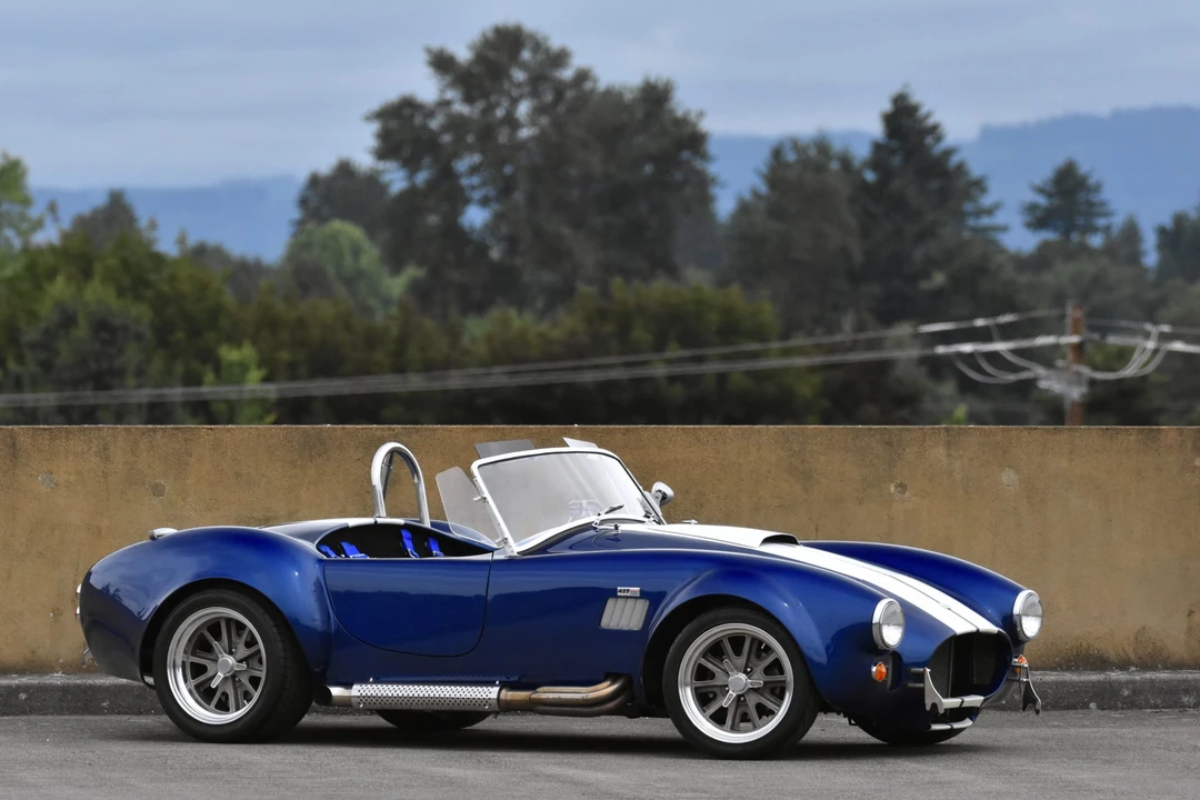 Shelby Cobra Replica - Image 15 of 31
