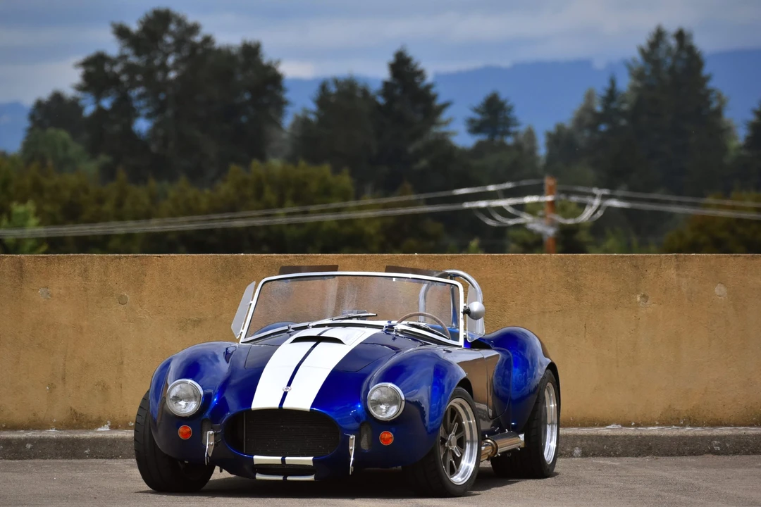 Shelby Cobra Replica - Image 5 of 31