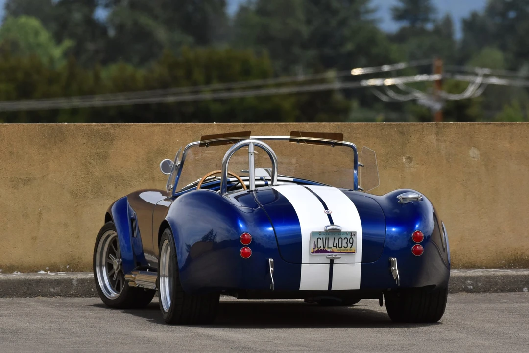 Shelby Cobra Replica - Image 25 of 31