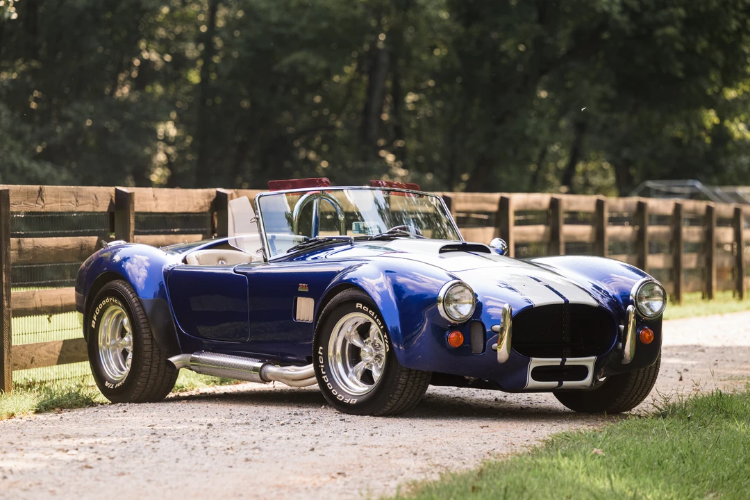 Shelby Cobra Replica - Image 8 of 31