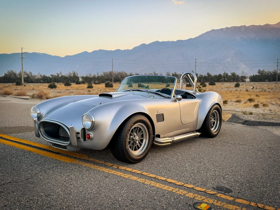 Shelby Cobra Replica - Image 3 of 31