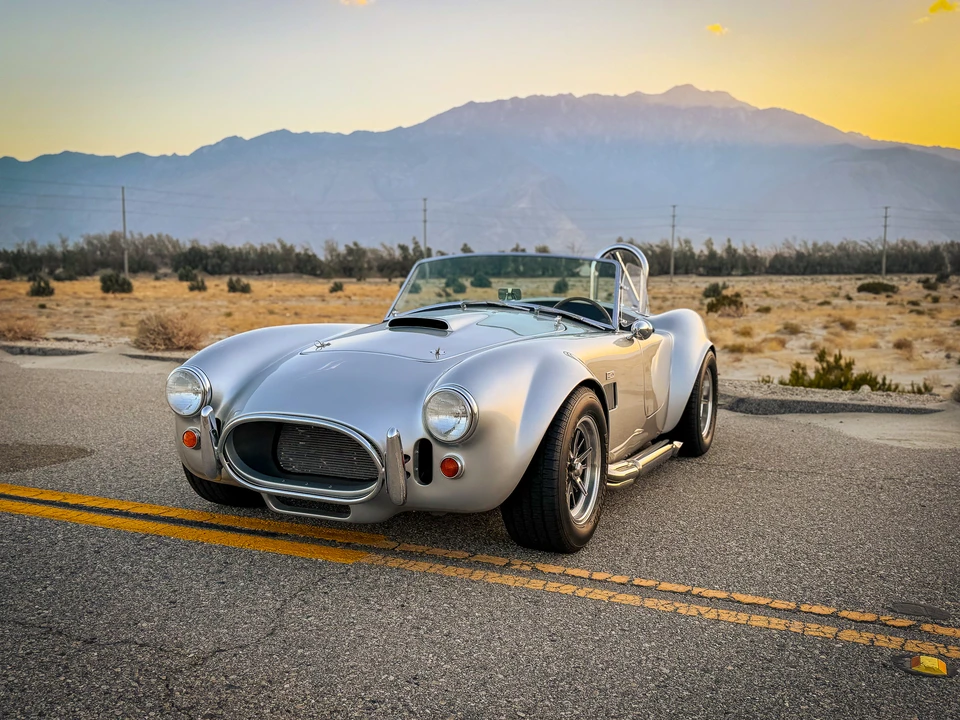 Shelby Cobra Replica - Image 7 of 31