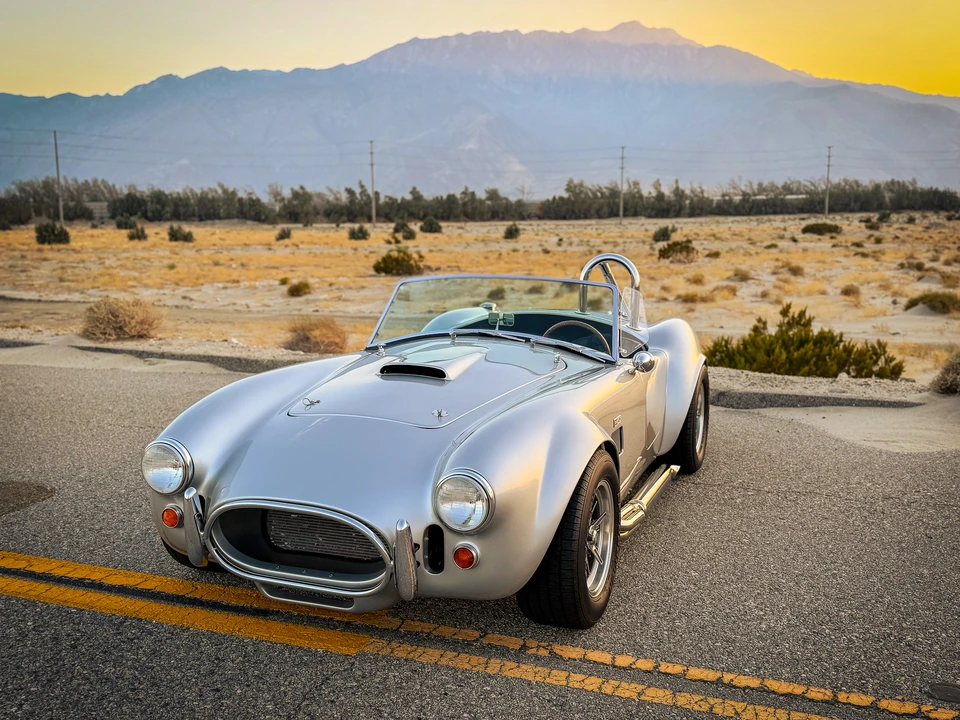 Shelby Cobra Replica - Image 9 of 31