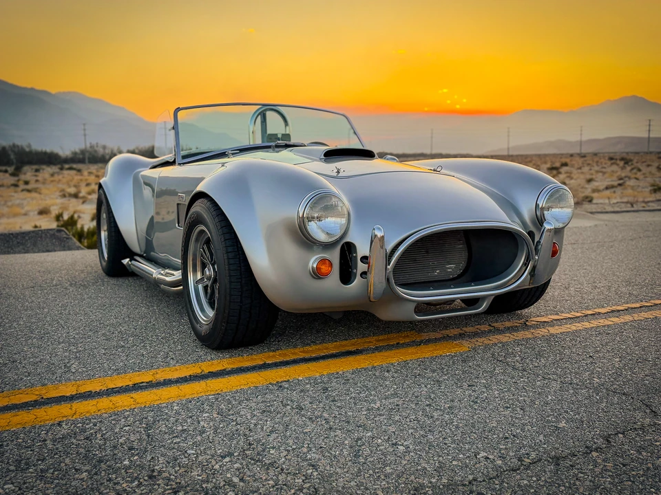 Shelby Cobra Replica - Image 17 of 31
