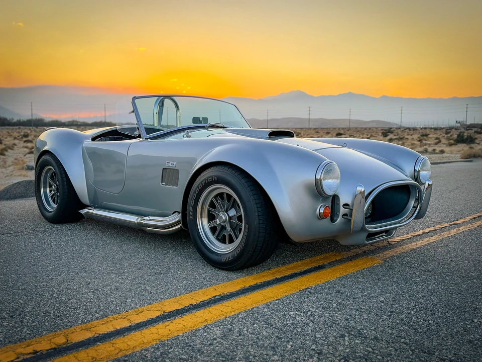 Shelby Cobra Replica - Image 22 of 31