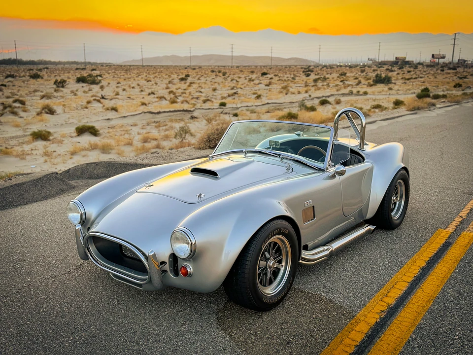 Shelby Cobra Replica - Image 4 of 31