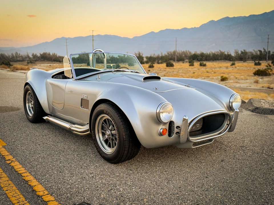 Shelby Cobra Replica - Image 19 of 31