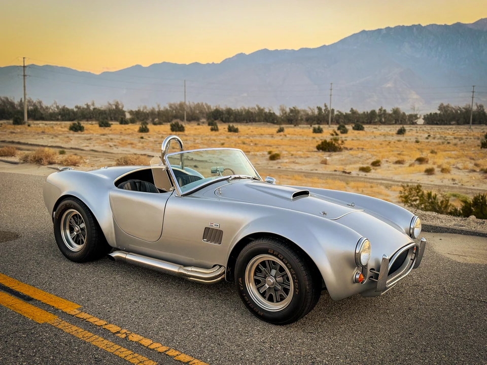 Shelby Cobra Replica - Image 25 of 31