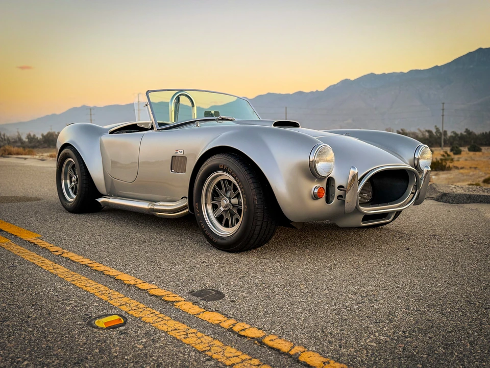 Shelby Cobra Replica - Image 24 of 31