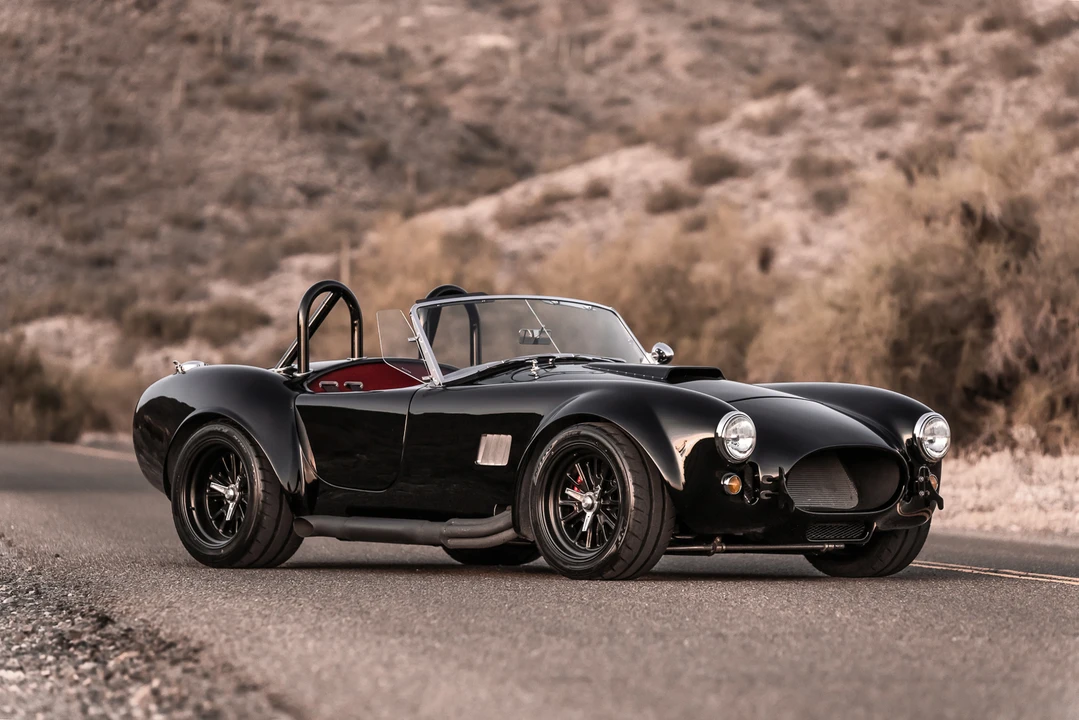 Shelby Cobra Replica - Image 7 of 31