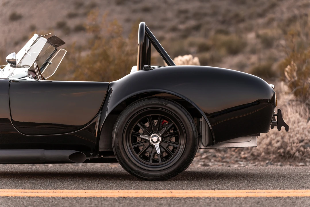Shelby Cobra Replica - Image 20 of 31