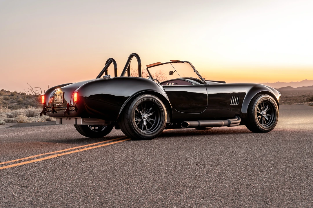 Shelby Cobra Replica - Image 6 of 31