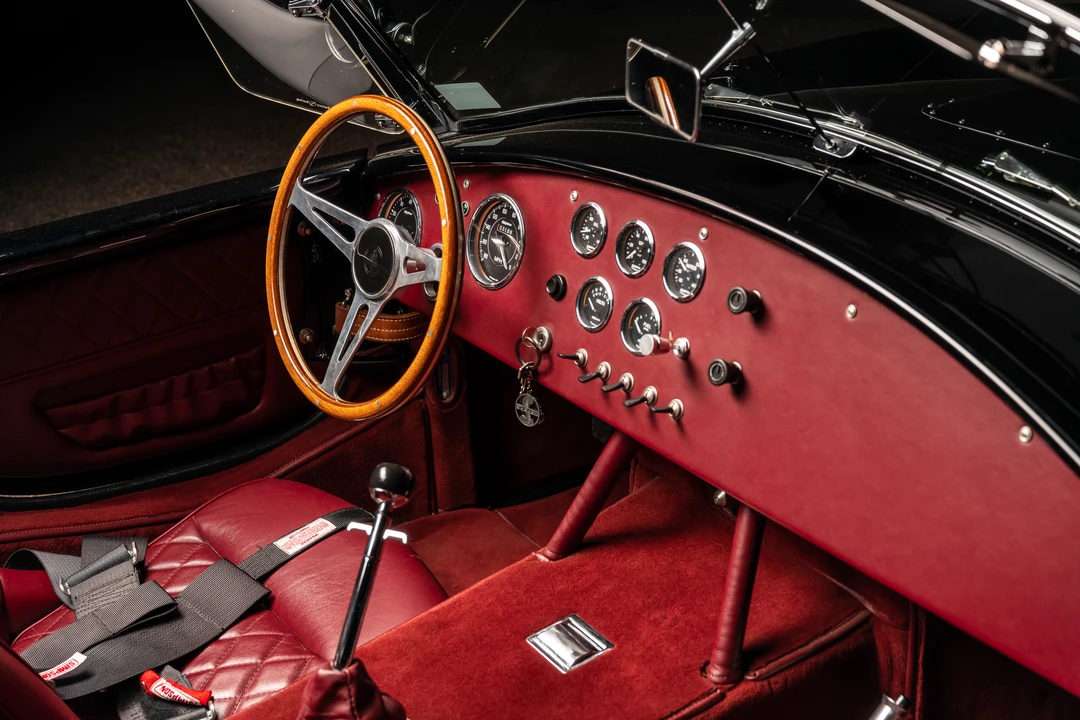 Shelby Cobra Replica - Image 27 of 31
