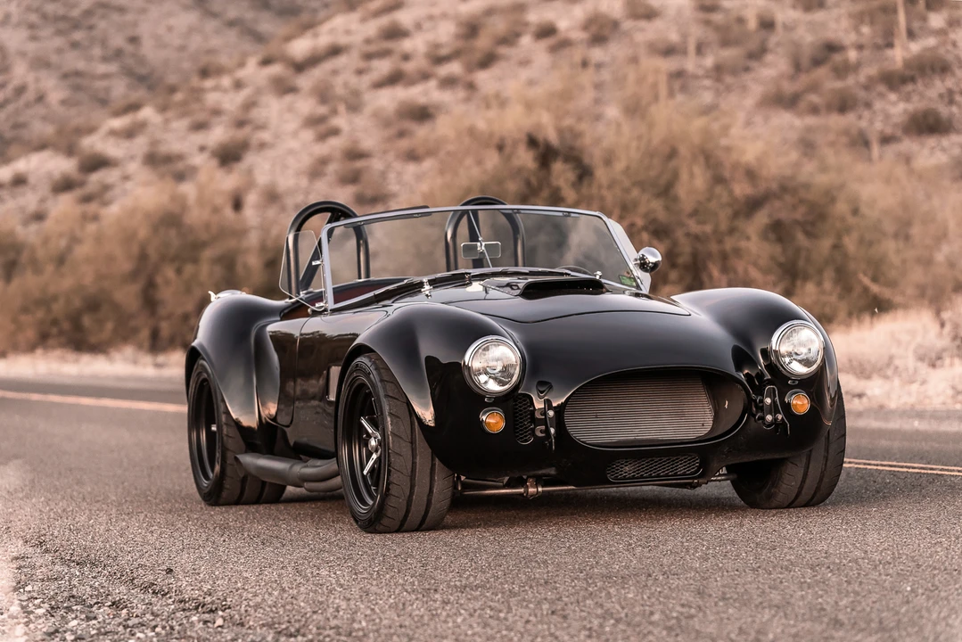 Shelby Cobra Replica - Image 9 of 31