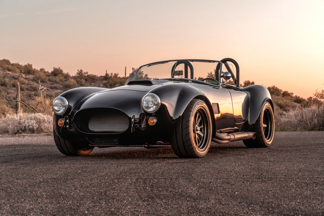 Shelby Cobra Replica - Image 2 of 31