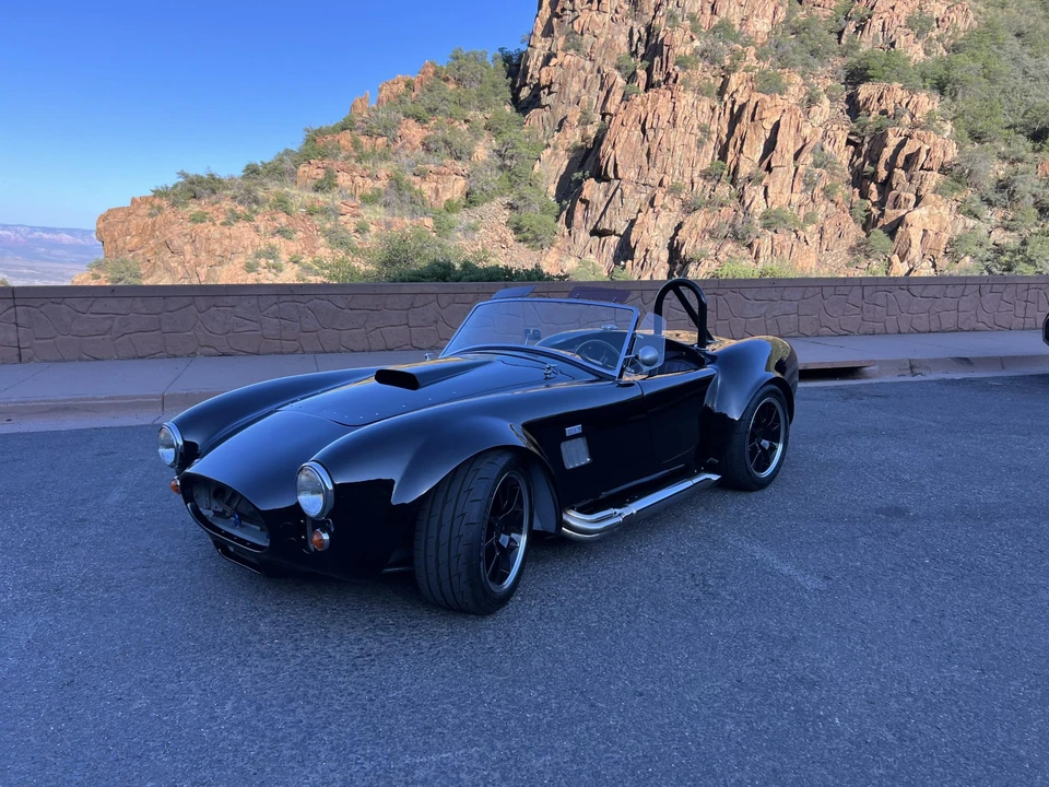 Shelby Cobra Replica - Image 23 of 31