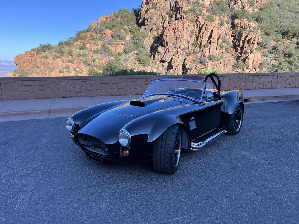 Shelby Cobra Replica - Image 24 of 31
