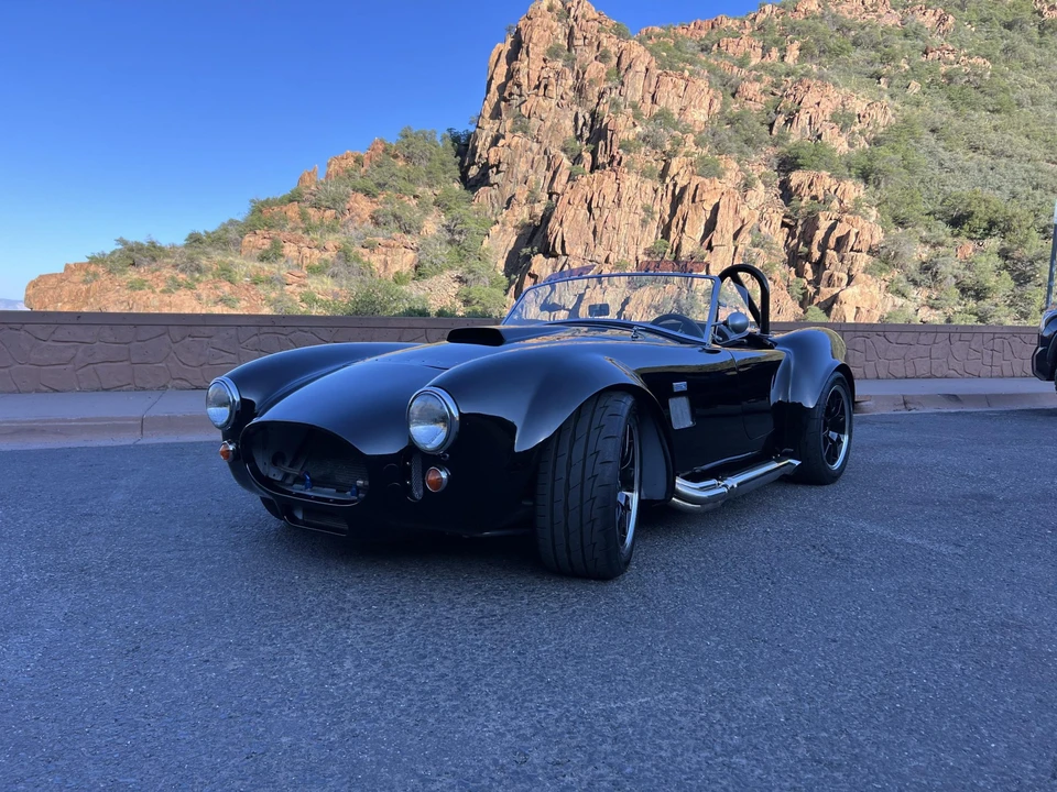 Shelby Cobra Replica - Image 25 of 31