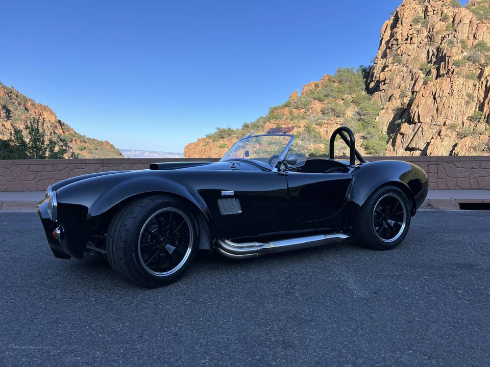 Shelby Cobra Replica - Image 21 of 31