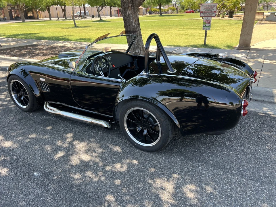 Shelby Cobra Replica - Image 15 of 31