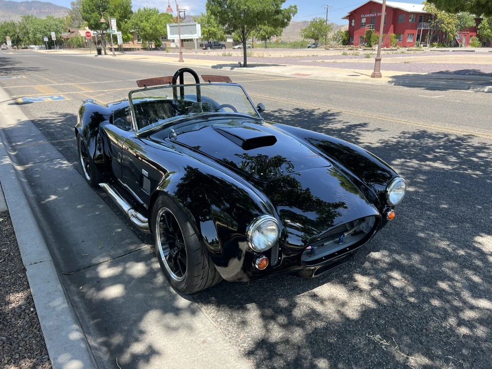 Shelby Cobra Replica - Image 5 of 31