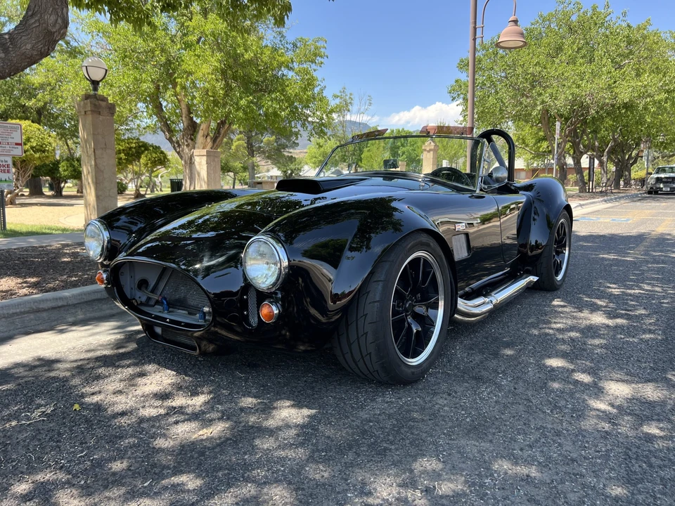 Shelby Cobra Replica - Image 2 of 31